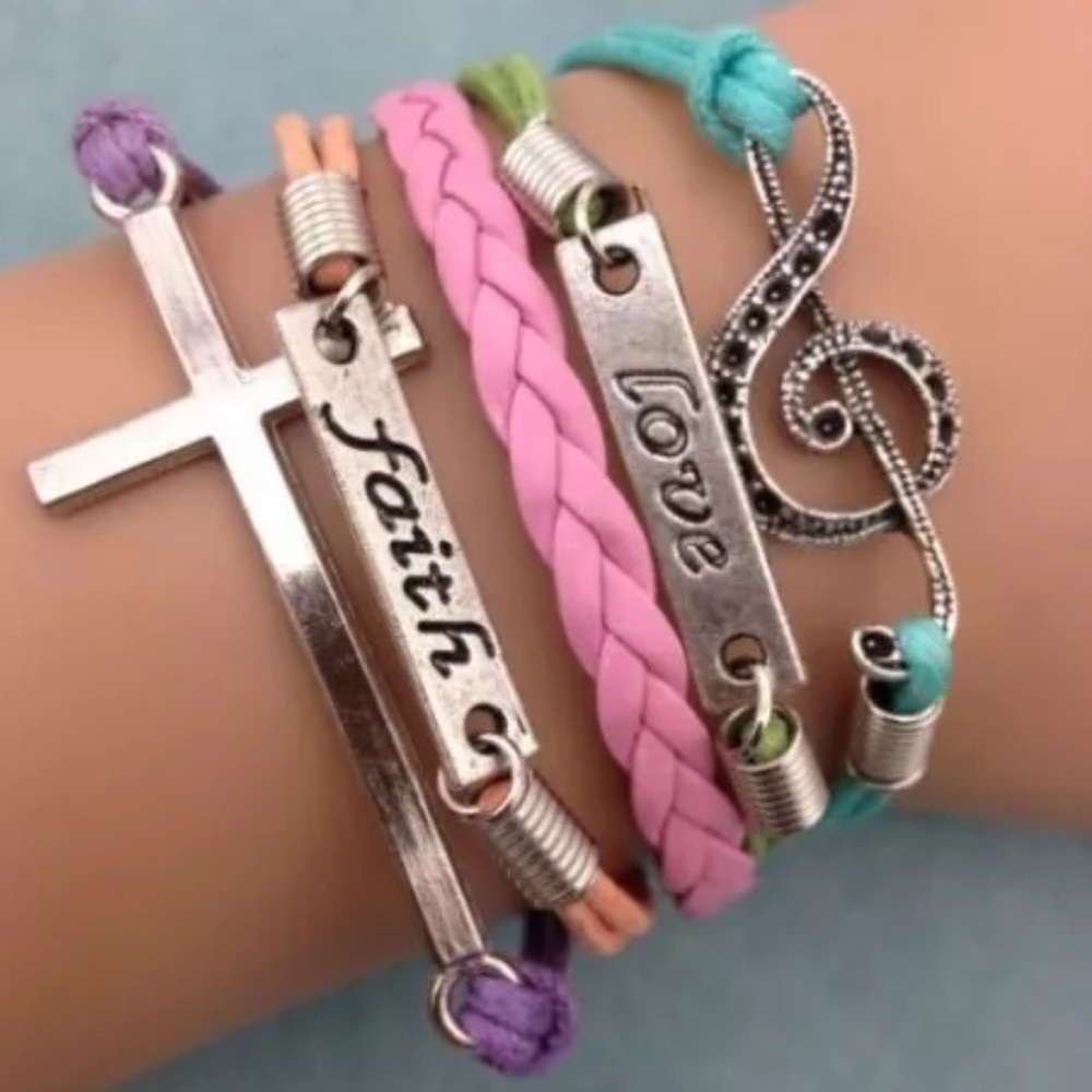 FAITH LOVE CUFF BRACELET 💜💓💜💓💜💓💓💓💓💓